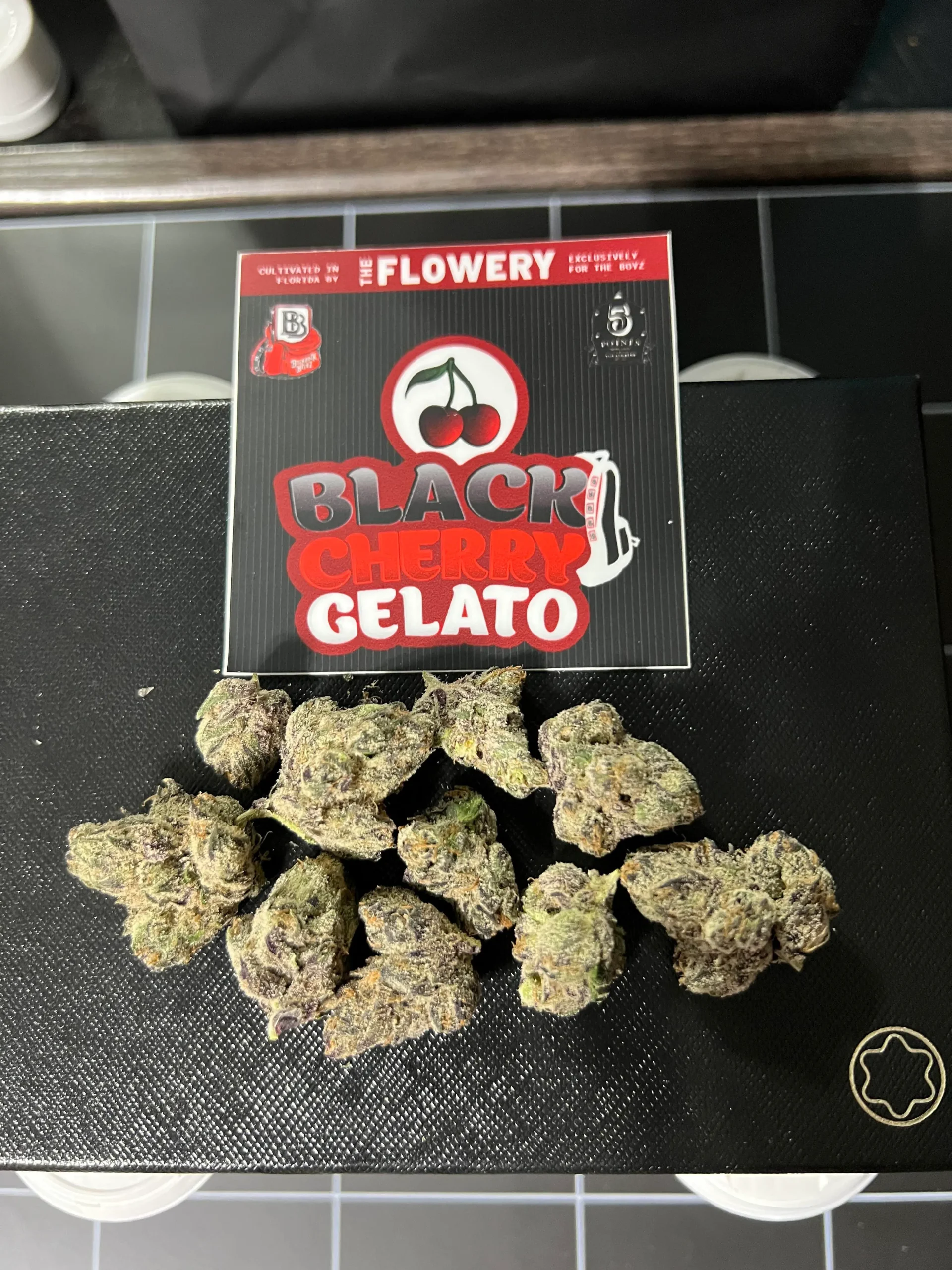 Koop black cherry gelato strain - Image 2